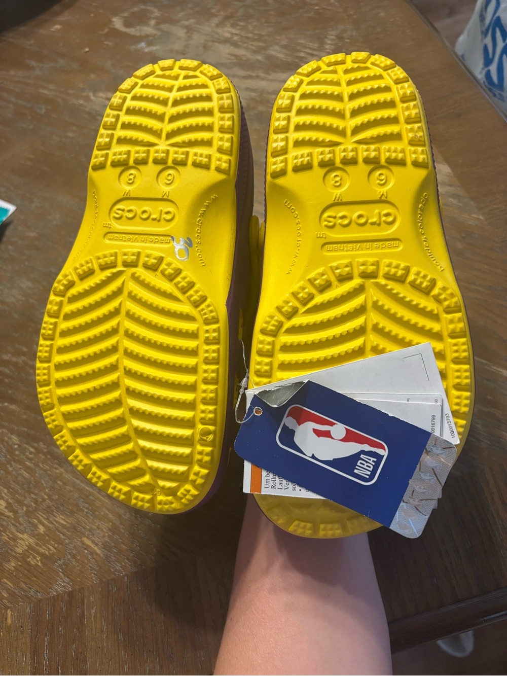 CROCS Lakers Purple and Yellow Team Clogs - Picture 3 of 4